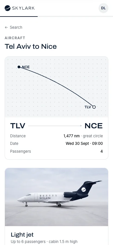 SKYLARK app on a phone: route and aircraft