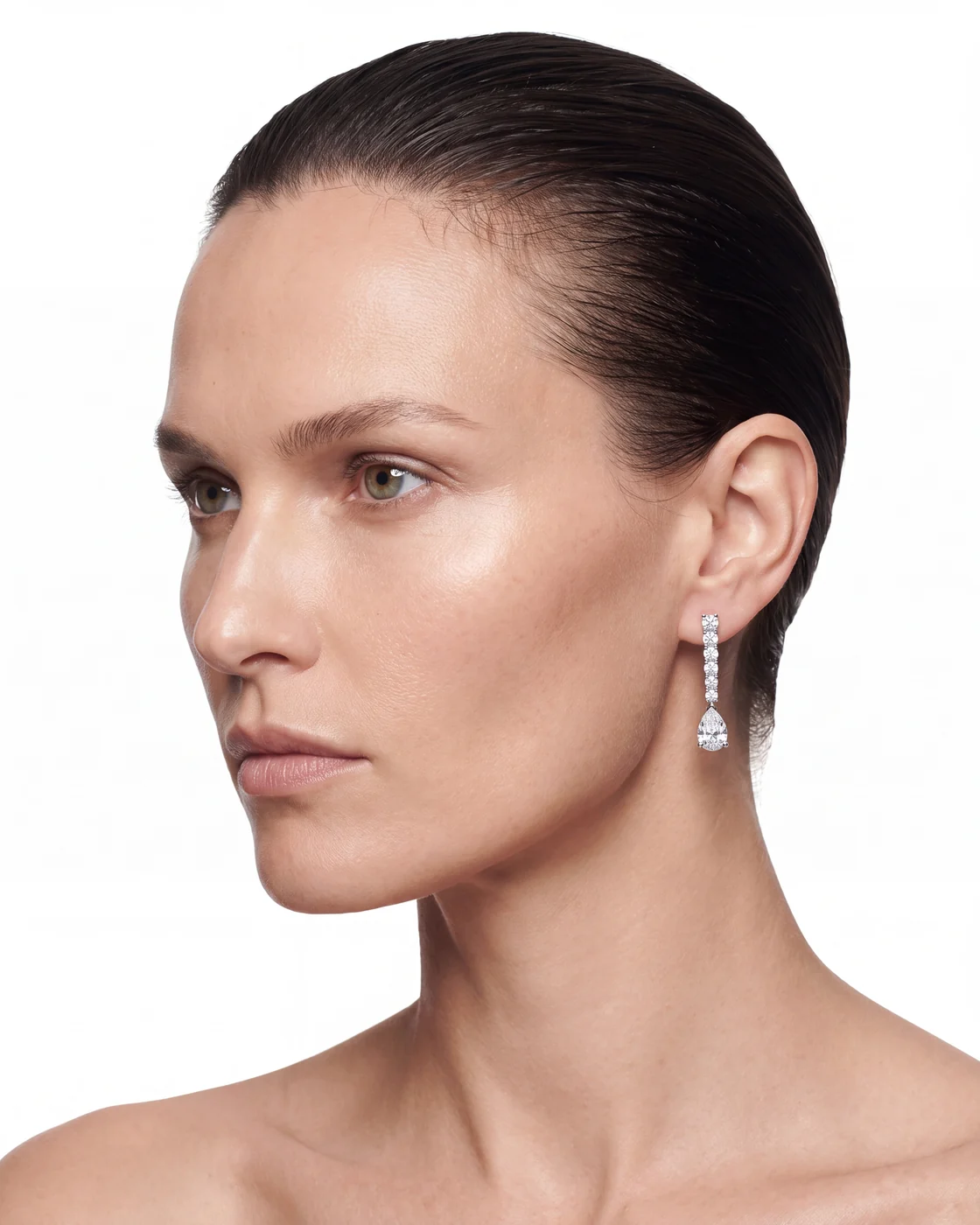The Aube earrings worn
