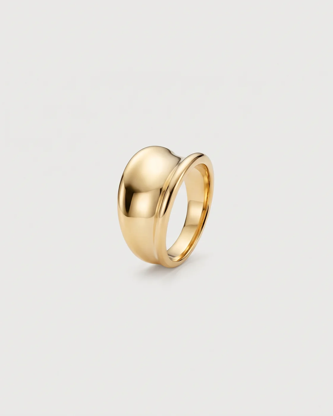Onde wave ring in polished 18k yellow gold